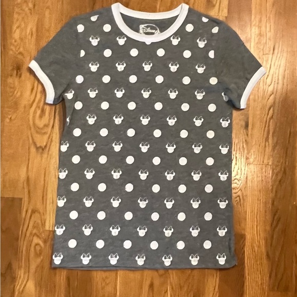 Pair of Disney T-shirts - Picture 2 of 3